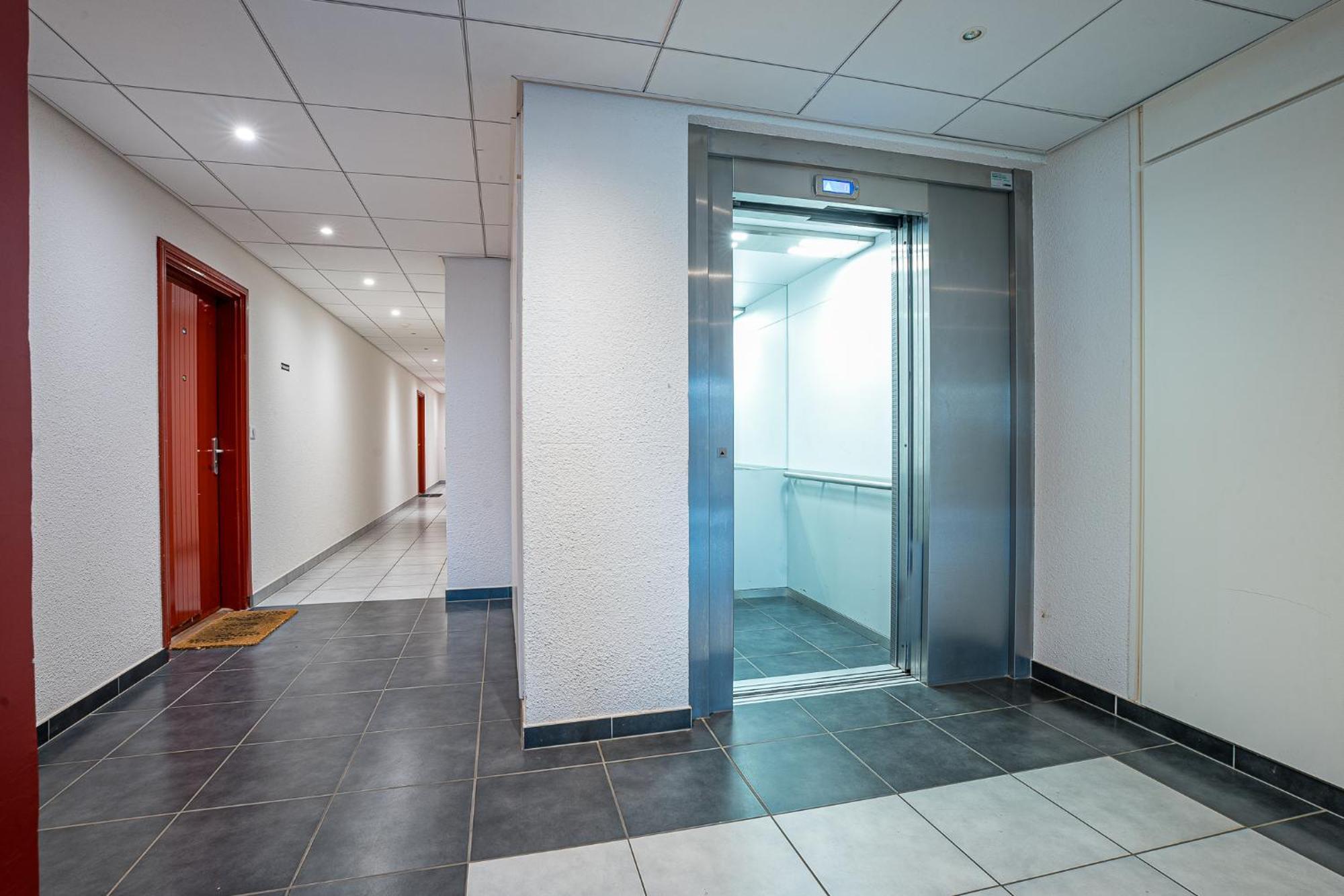 Spacieux - 4 Pers' - Balcon - 2 Lits - Parking Woippy Zewnętrze zdjęcie